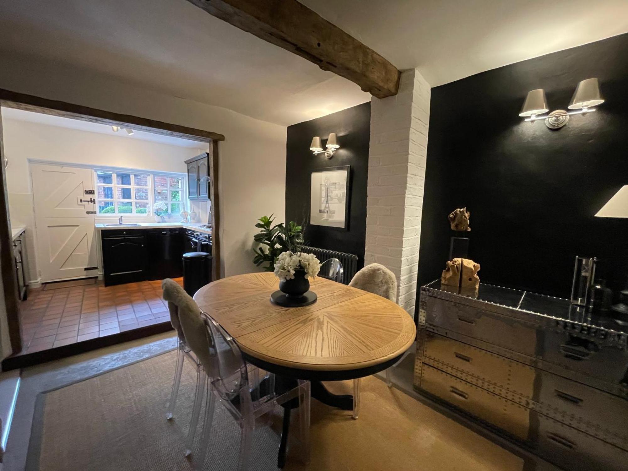 Entire Georgian Luxury Home - 3 Storey- High St Henley-In-Arden -Two Bedrooms-Sleeps 4 Exteriör bild