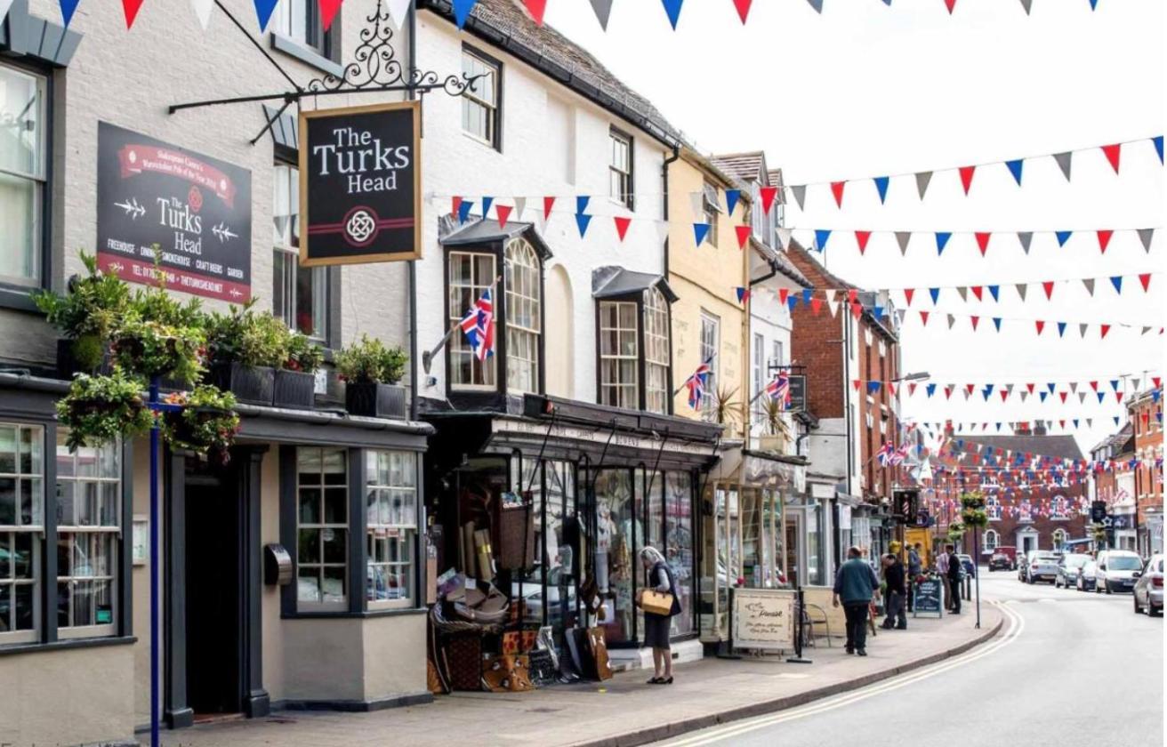 Entire Georgian Luxury Home - 3 Storey- High St Henley-In-Arden -Two Bedrooms-Sleeps 4 Exteriör bild