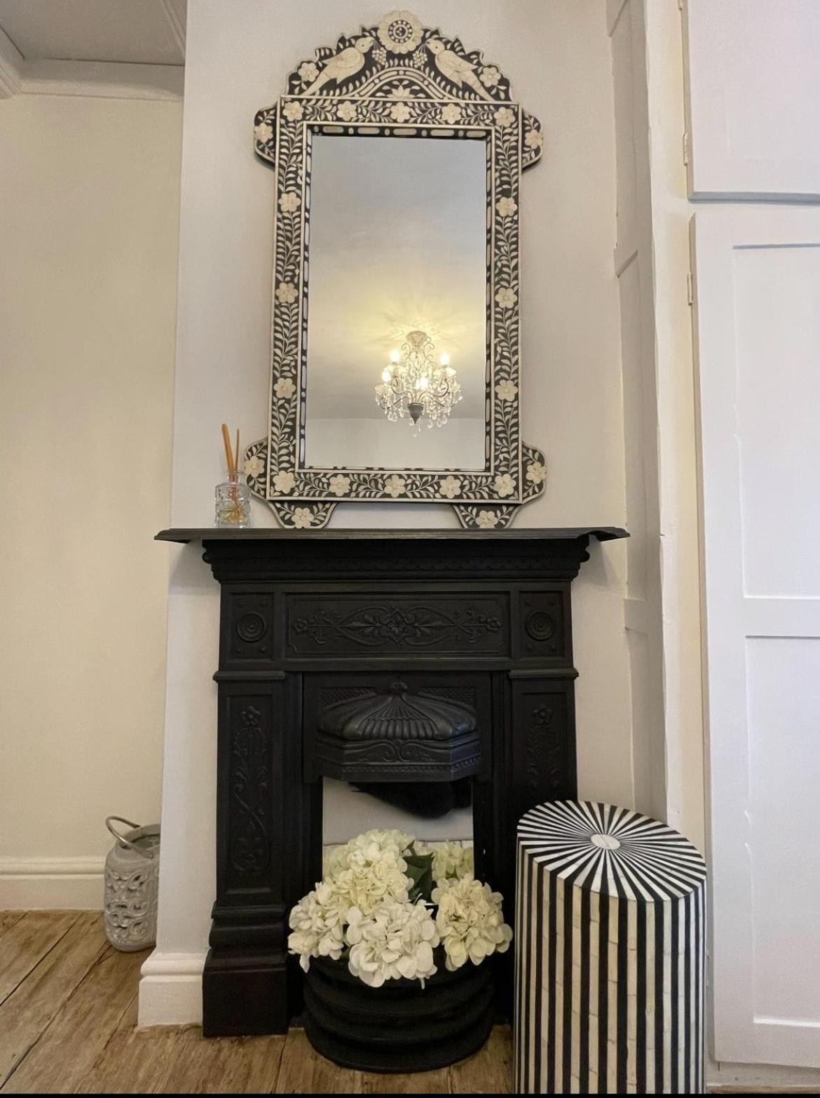 Entire Georgian Luxury Home - 3 Storey- High St Henley-In-Arden -Two Bedrooms-Sleeps 4 Exteriör bild